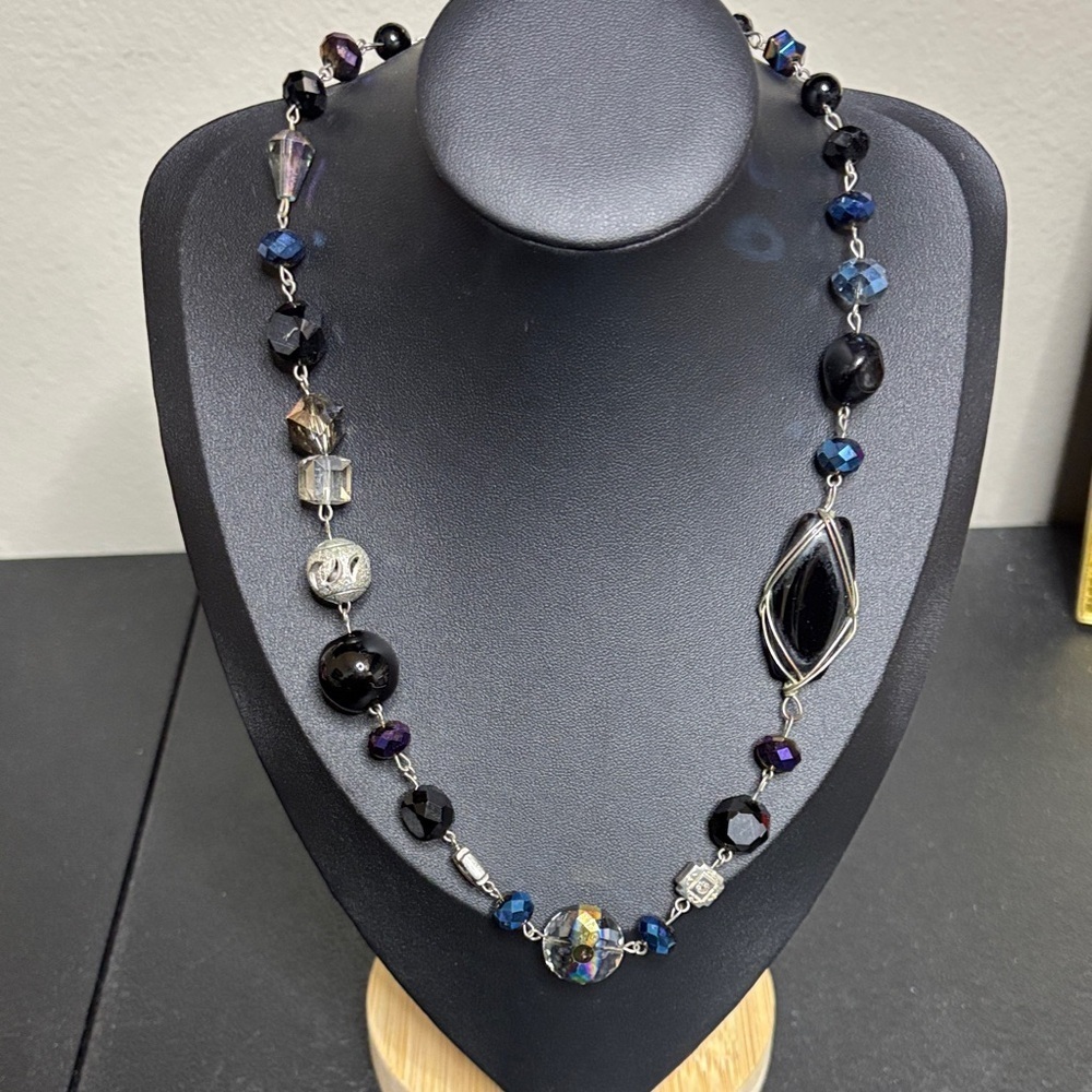 Vintage Aurora Borealis Chain Beaded Onyx Blue Necklace AB